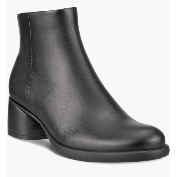 Ecco Sculpted LX 35 Black Leather Ankle Bootie Women Size 38 - Picture 1 of 6